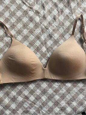 SKIMS Smooth Nude Wireless T-Shirt Bra